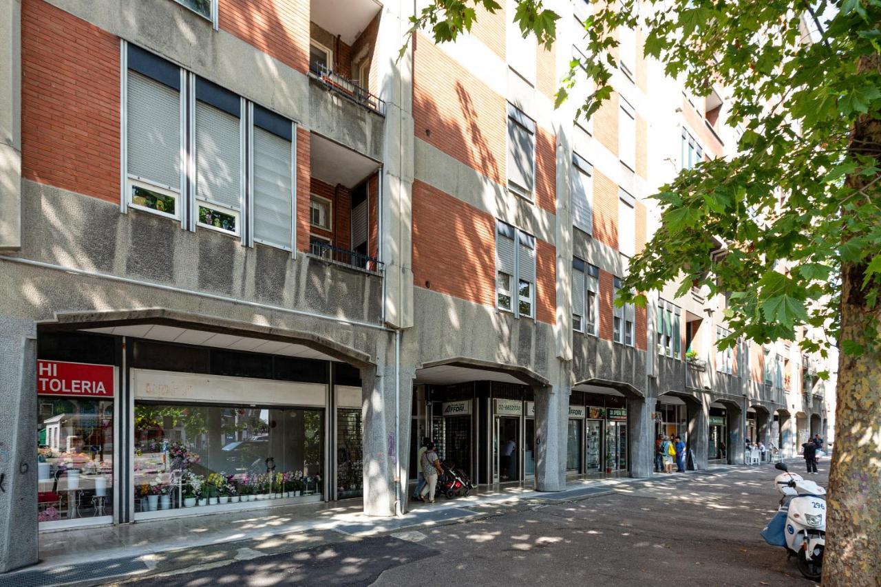 Milano - Roomy Apartment 300 M From M3 Affori Fn! Exterior photo